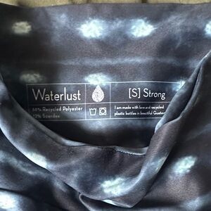 Waterlust Cloudy Pattern leggings